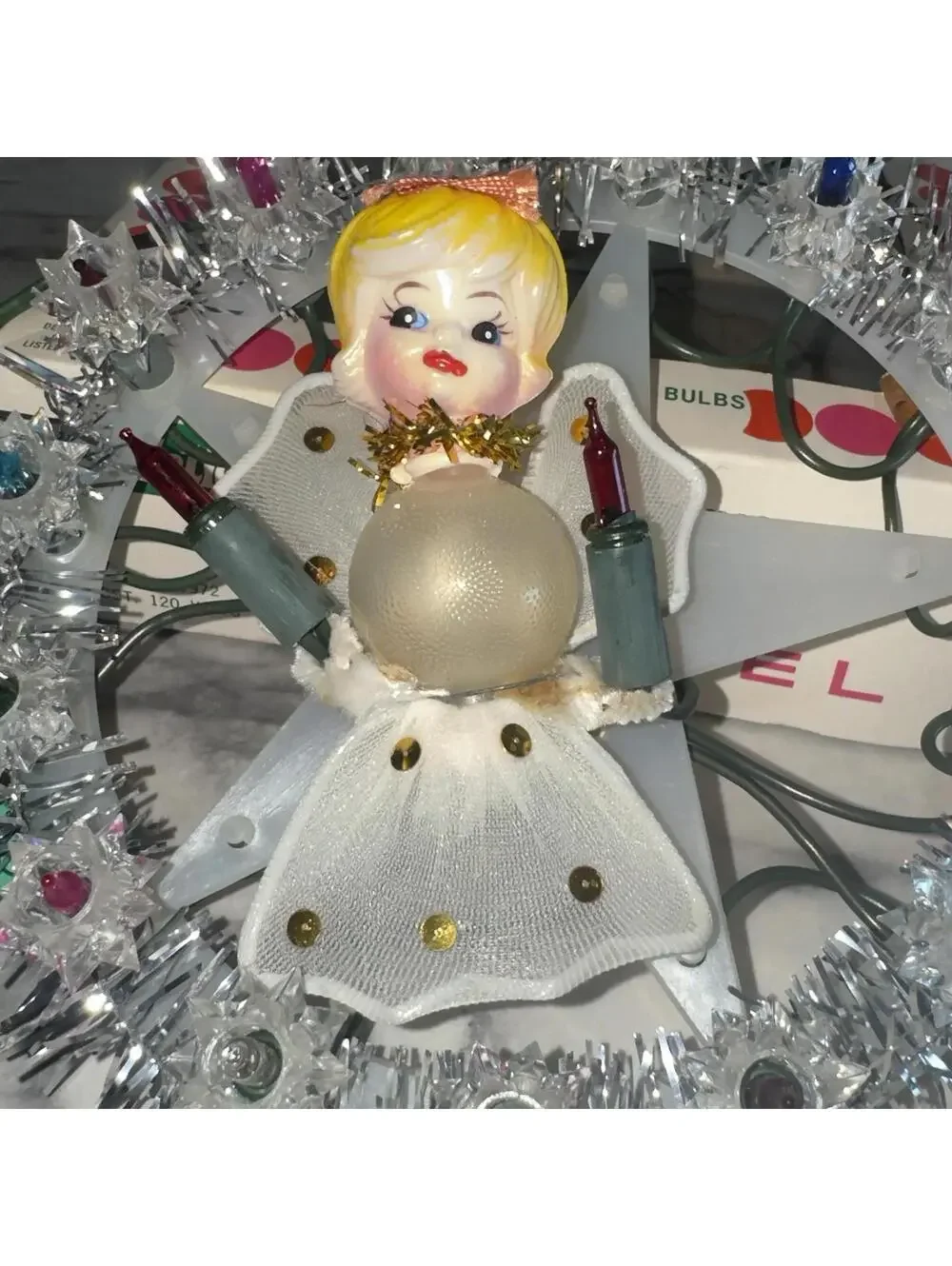 Vintage 1978 Yuletide Twinkling Angel Christmas Tree Topper Star Reflector Light
